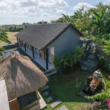 Pluto House Appartement Canggu Buitenkant foto
