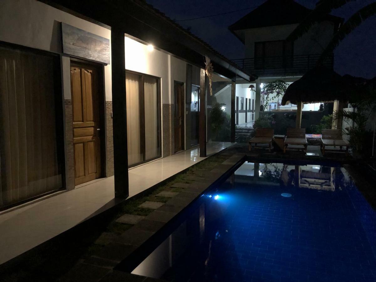 Pluto House Appartement Canggu Buitenkant foto